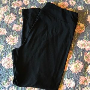TC2 BLACK LuLaRoe Leggings